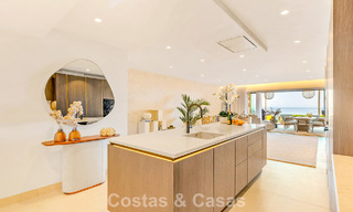 Hoogwaardig gemoderniseerd appartement eerstelijnsstrand met subliem zeezicht, privétuin en -zwembad, Marbella - Estepona 782651 