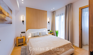 Instapklaar, ruime 3-slaapkamer rijwoning te koop met een eigentijds interieur en zeezicht in Marbella - Benahavis 782975 