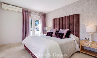 Luxueuze villa met mediterrane bouwstijl te koop op loopafstand van het strand en voorzieningen in Guadalmina Baja, Marbella 783092 