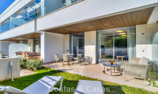 Gelijkvloers appartement met 2 slaapkamers te koop op een steenworp van het strand in Elviria, Marbella 783647 