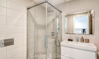 Gelijkvloers appartement met 2 slaapkamers te koop op een steenworp van het strand in Elviria, Marbella 783660 