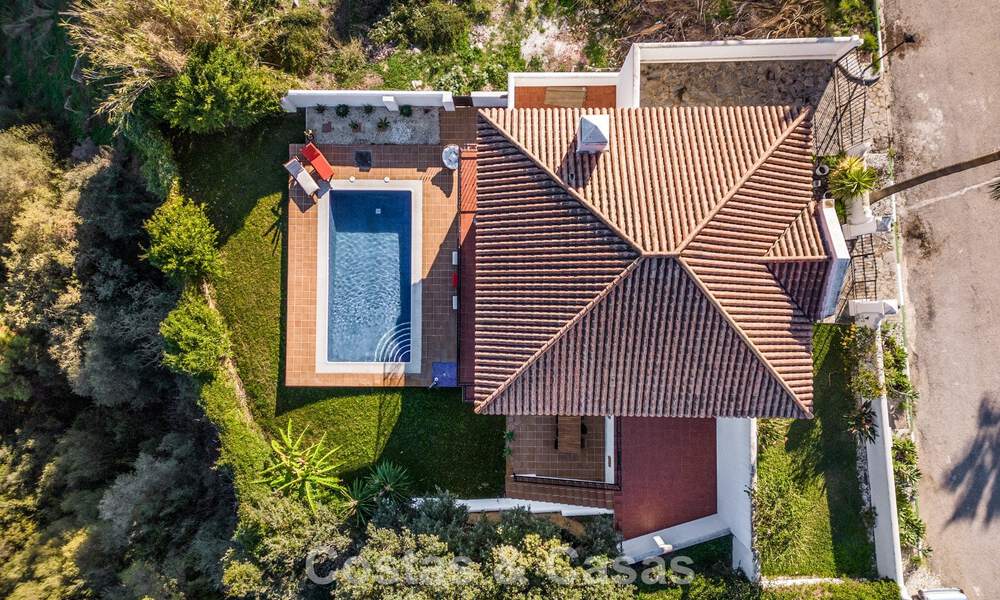 Ruime familievilla met privézwembad en panoramisch uitzicht gelegen in de heuvels van Estepona 783712