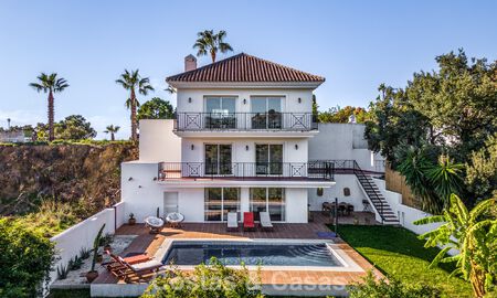 Ruime familievilla met privézwembad en panoramisch uitzicht gelegen in de heuvels van Estepona 783713