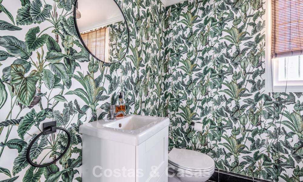 Ruime familievilla met privézwembad en panoramisch uitzicht gelegen in de heuvels van Estepona 783732