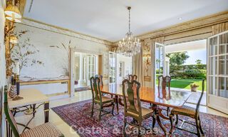 Klassieke, mediterrane luxevilla te koop op een steenworp van het strand in Los Monteros, ten oosten van Marbella centrum 783748 