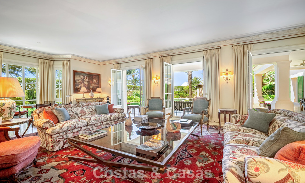 Klassieke, mediterrane luxevilla te koop op een steenworp van het strand in Los Monteros, ten oosten van Marbella centrum 783752