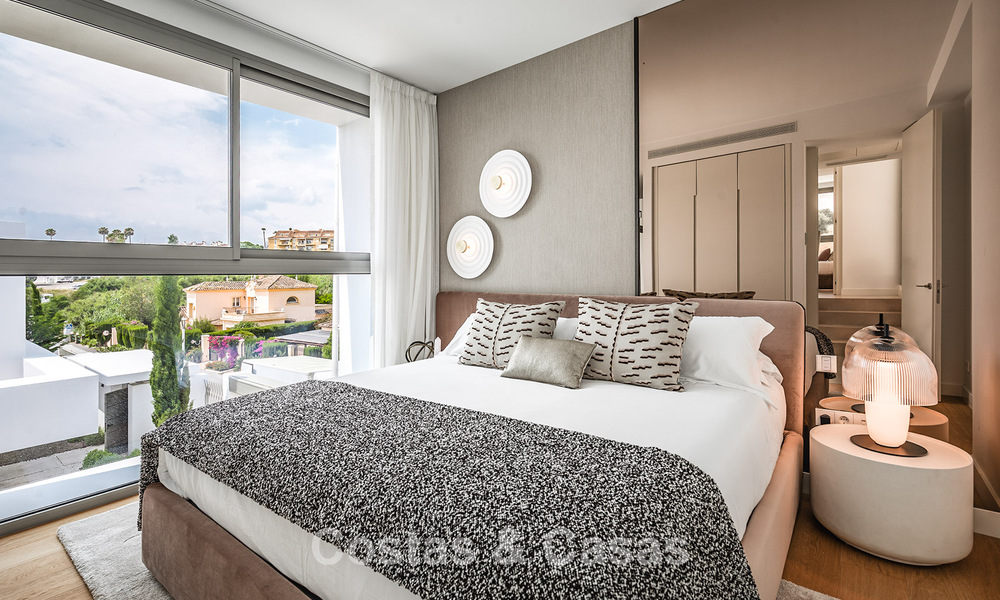 Stijlvolle moderne villa met 5 slaapkamers te koop op de New Golden Mile tussen Marbella en Estepona 783783