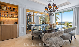 Ultra-luxueus duplex penthouse met bekroond interieur te koop in Los Flamingos Golf Resort in Marbella - Benahavis 782832 
