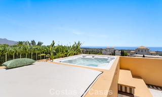 Ultra-luxueus duplex penthouse met bekroond interieur te koop in Los Flamingos Golf Resort in Marbella - Benahavis 782857 