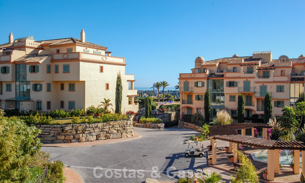 Ultra-luxueus duplex penthouse met bekroond interieur te koop in Los Flamingos Golf Resort in Marbella - Benahavis 782875