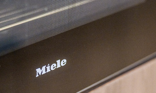 Stijlvol gerenoveerd appartement op eerstelijnsstrand, met frontaal zeezicht, tussen Marbella en Estepona 782938 