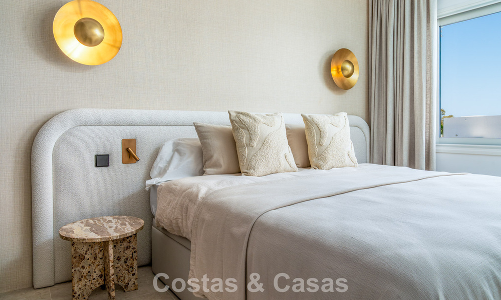 Modern gerenoveerd appartement met prachtig zeezicht te koop op een steenworp van het strand op Marbella’s Golden Mile 783792