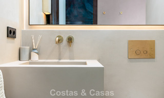 Modern gerenoveerd appartement met prachtig zeezicht te koop op een steenworp van het strand op Marbella’s Golden Mile 783811 