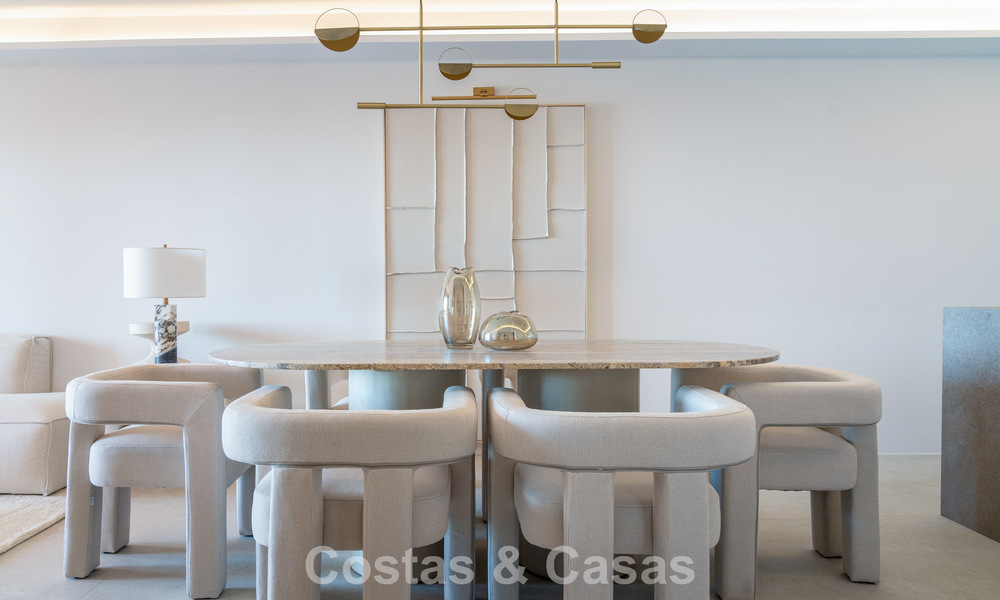 Modern gerenoveerd appartement met prachtig zeezicht te koop op een steenworp van het strand op Marbella’s Golden Mile 783817