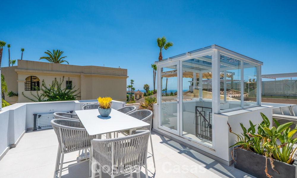 Prachtig gerenoveerd herenhuis te koop een gated community in La Quinta, Marbella - Benahavis 783841