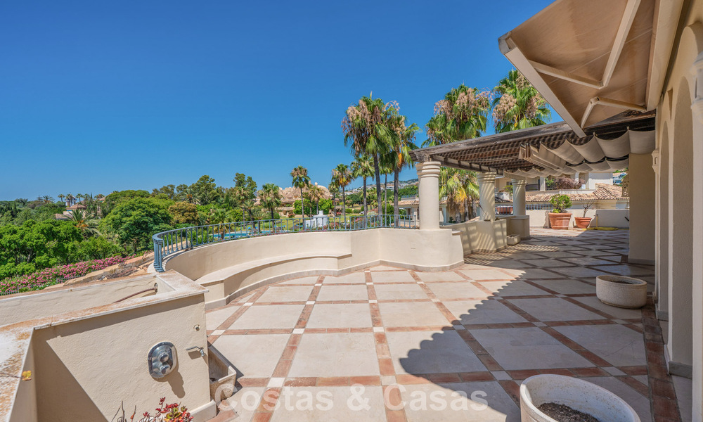 Prachtig, luxe penthouse te koop met 3 slaapkamers in een eerstelijns golfcomplex in Nueva Andalucia, Marbella 783869