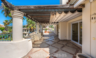 Prachtig, luxe penthouse te koop met 3 slaapkamers in een eerstelijns golfcomplex in Nueva Andalucia, Marbella 783871 