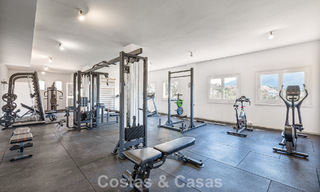 Opportuniteit! 3-slaapkamer luxe penthouse met panoramisch zeezicht te koop in Nueva Andalucia’s golfvallei, Marbella 783310 