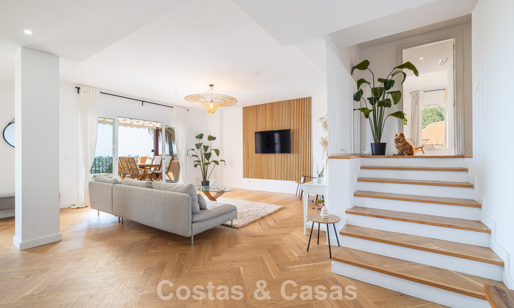 Opportuniteit! 3-slaapkamer luxe penthouse met panoramisch zeezicht te koop in Nueva Andalucia’s golfvallei, Marbella 783313