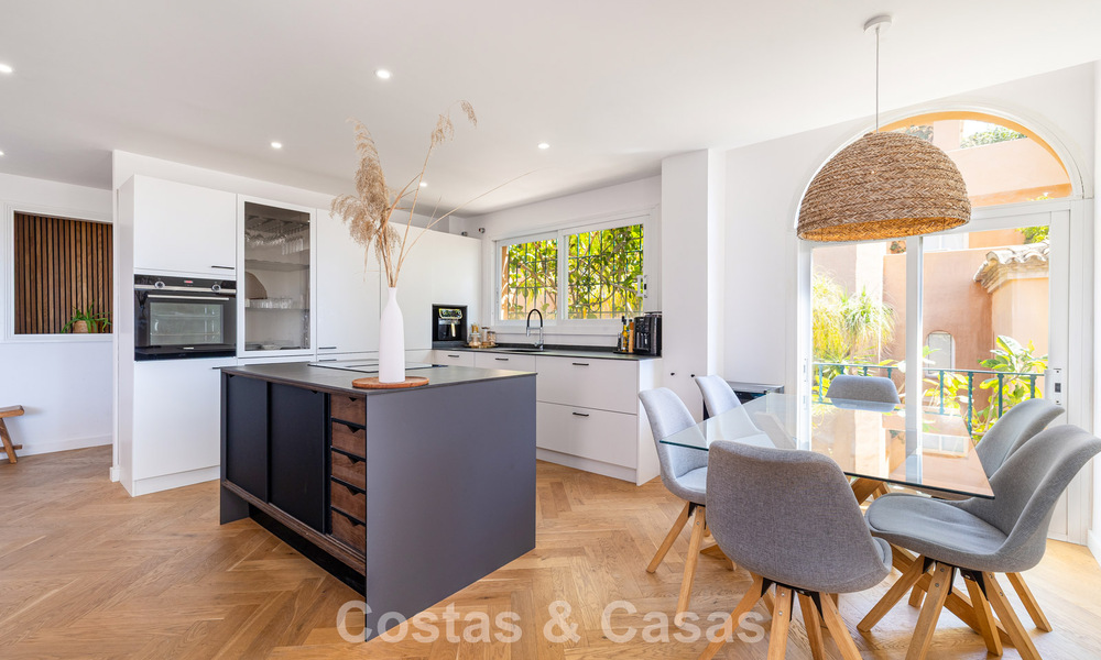 Opportuniteit! 3-slaapkamer luxe penthouse met panoramisch zeezicht te koop in Nueva Andalucia’s golfvallei, Marbella 783314