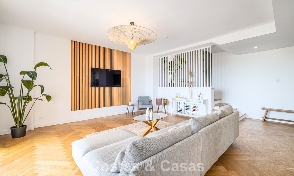 Opportuniteit! 3-slaapkamer luxe penthouse met panoramisch zeezicht te koop in Nueva Andalucia’s golfvallei, Marbella 783315