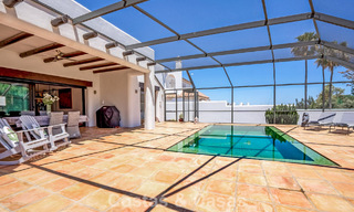 Instapklare, gelijkvloerse luxevilla te koop eerstelijns golf in een toonaangevend resort in Mijas, Costa del Sol 783956 