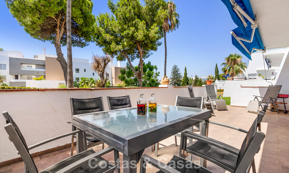 Ruim begane grond appartement in een gated complex op loopafstand van het strand en Puerto Banus, Marbella 783910