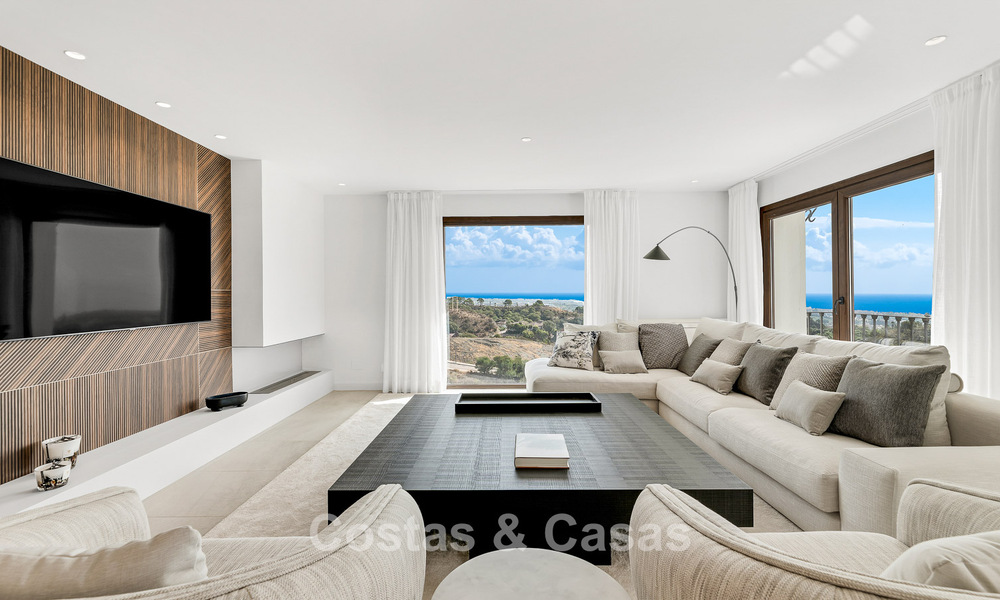 Luxueuze villa met Spaanse bouwstijl en berg- en zeezicht te koop op de New Golden Mile tussen Marbella en Estepona 784058