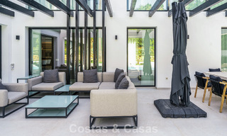 Instapklare, gemoderniseerde luxevilla te koop in het hart van Nueva Andalucia, Marbella 784108 