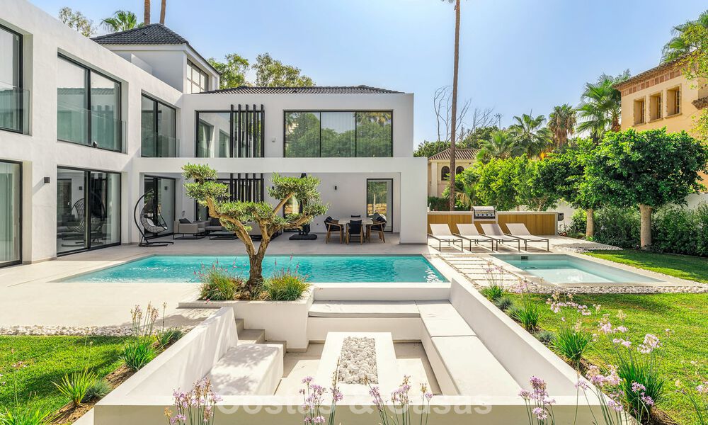 Instapklare, gemoderniseerde luxevilla te koop in het hart van Nueva Andalucia, Marbella 784114