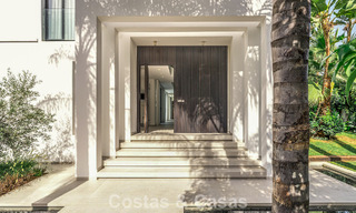 Instapklare, gemoderniseerde luxevilla te koop in het hart van Nueva Andalucia, Marbella 784119 