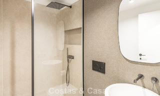 Instapklare, gemoderniseerde luxevilla te koop in het hart van Nueva Andalucia, Marbella 784133 