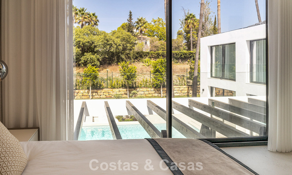 Instapklare, gemoderniseerde luxevilla te koop in het hart van Nueva Andalucia, Marbella 784139