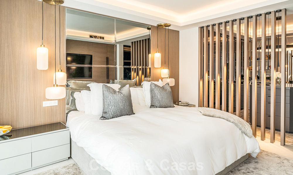 Instapklare, gemoderniseerde luxevilla te koop in het hart van Nueva Andalucia, Marbella 784144