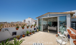 Exclusief penthouse met panoramische uitzichten te koop in het hartje van Puerto Banus, Marbella 784188 