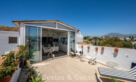Exclusief penthouse met panoramische uitzichten te koop in het hartje van Puerto Banus, Marbella 784189