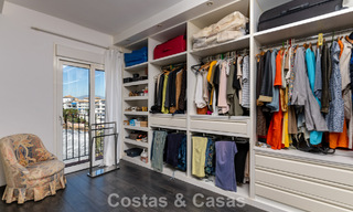 Exclusief penthouse met panoramische uitzichten te koop in het hartje van Puerto Banus, Marbella 784192 