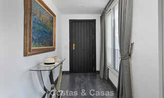 Exclusief penthouse met panoramische uitzichten te koop in het hartje van Puerto Banus, Marbella 784194 