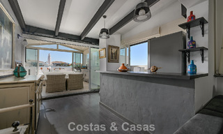 Exclusief penthouse met panoramische uitzichten te koop in het hartje van Puerto Banus, Marbella 784204 