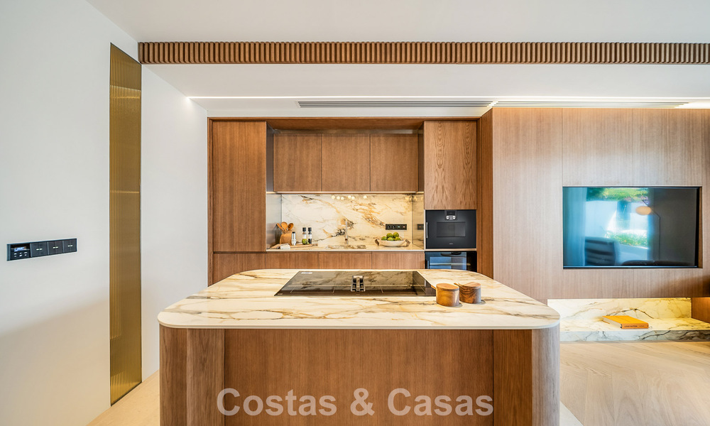 Luxueus gerenoveerd, 3-slaapkamer appartement te koop met panoramisch uitzicht op Marbella’s Golden Mile 784213