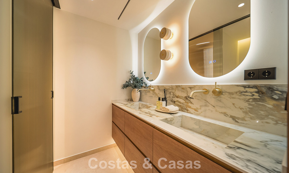 Luxueus gerenoveerd, 3-slaapkamer appartement te koop met panoramisch uitzicht op Marbella’s Golden Mile 784247