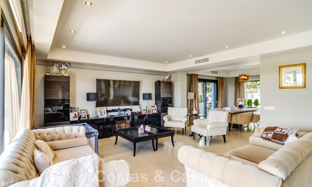 Prachtige, moderne, mediterrane villa te koop in een beveiligd exclusief complex op de Golden Mile van Marbella 784295