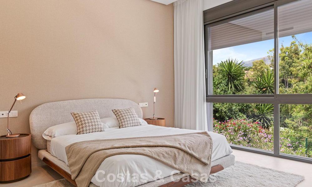 Contemporaine luxevilla te koop in de groene heuvels nabij San Pedro in Marbella - Benahavis 784325