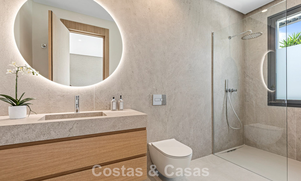 Contemporaine luxevilla te koop in de groene heuvels nabij San Pedro in Marbella - Benahavis 784330