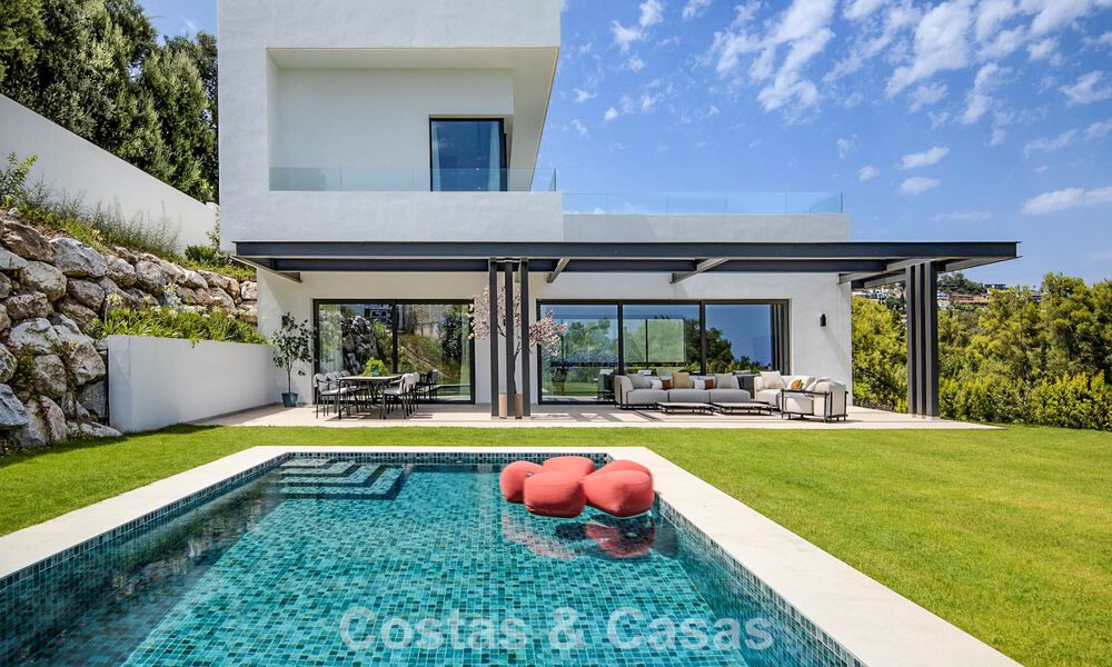 Contemporaine luxevilla te koop in de groene heuvels nabij San Pedro in Marbella - Benahavis 784359