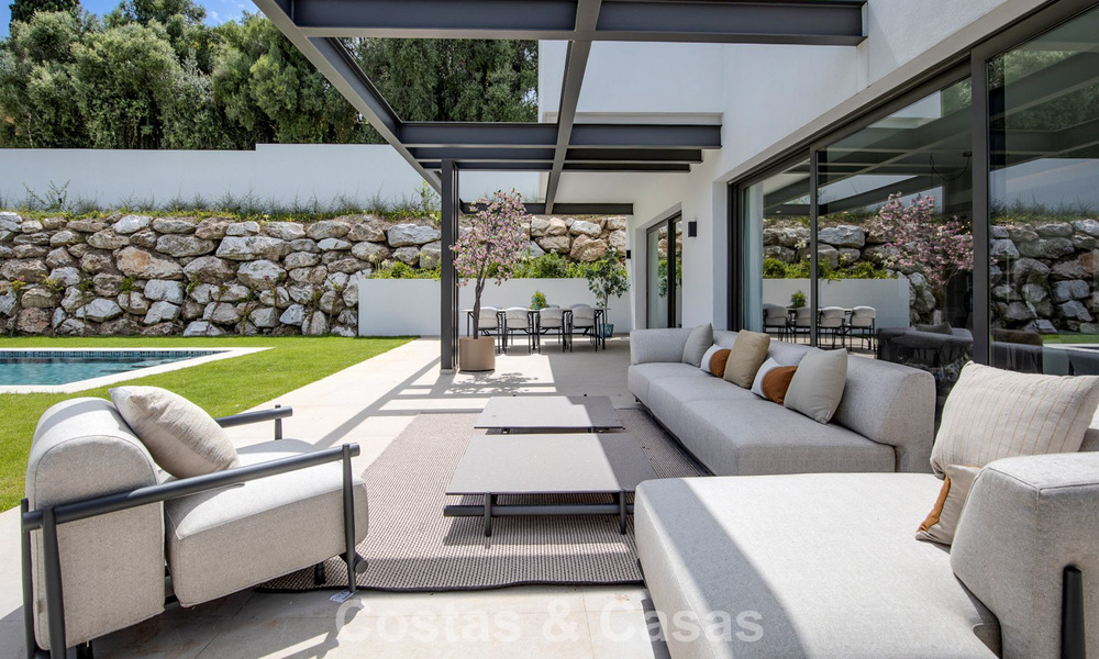 Contemporaine luxevilla te koop in de groene heuvels nabij San Pedro in Marbella - Benahavis 784367