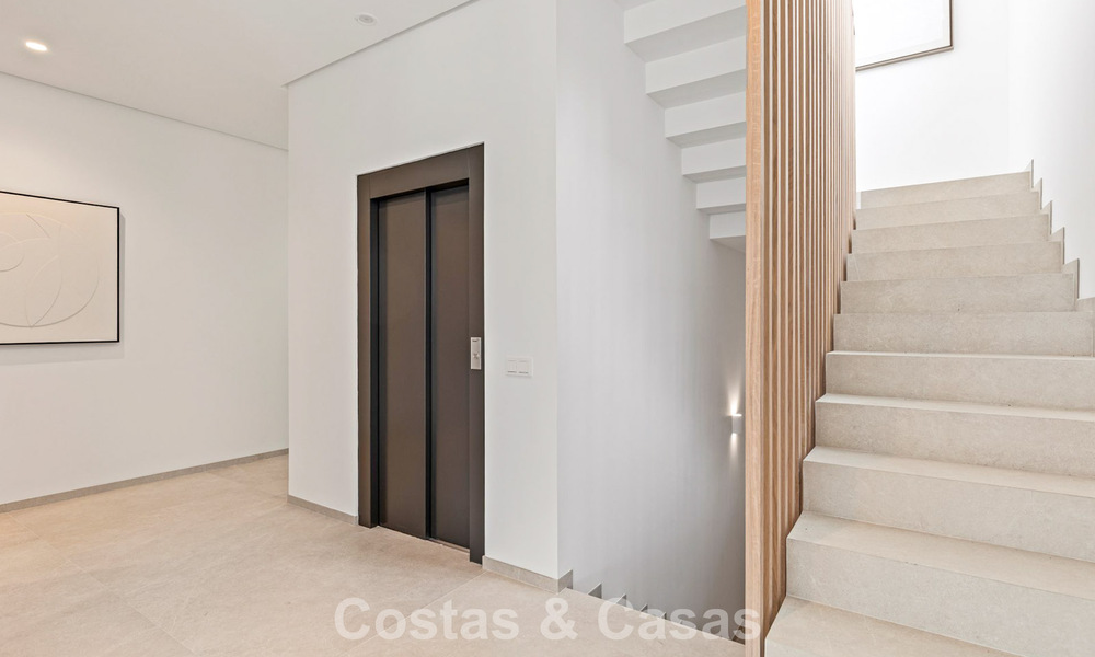 Contemporaine luxevilla te koop in de groene heuvels nabij San Pedro in Marbella - Benahavis 784369