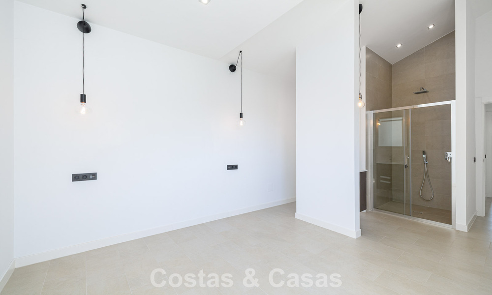 Villa met mediterrane charme en moderne touche te koop vlak bij het centrum van San Pedro, Marbella 784374