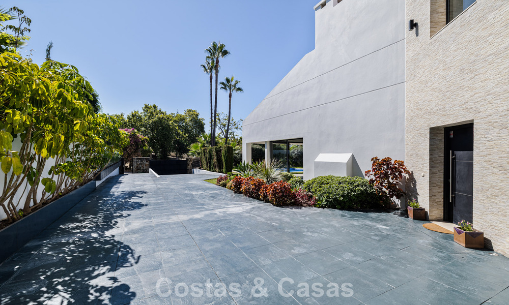 Villa met mediterrane charme en moderne touche te koop vlak bij het centrum van San Pedro, Marbella 784392