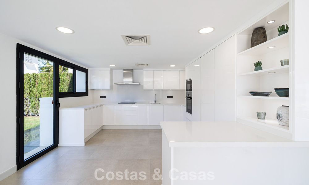 Villa met mediterrane charme en moderne touche te koop vlak bij het centrum van San Pedro, Marbella 784395